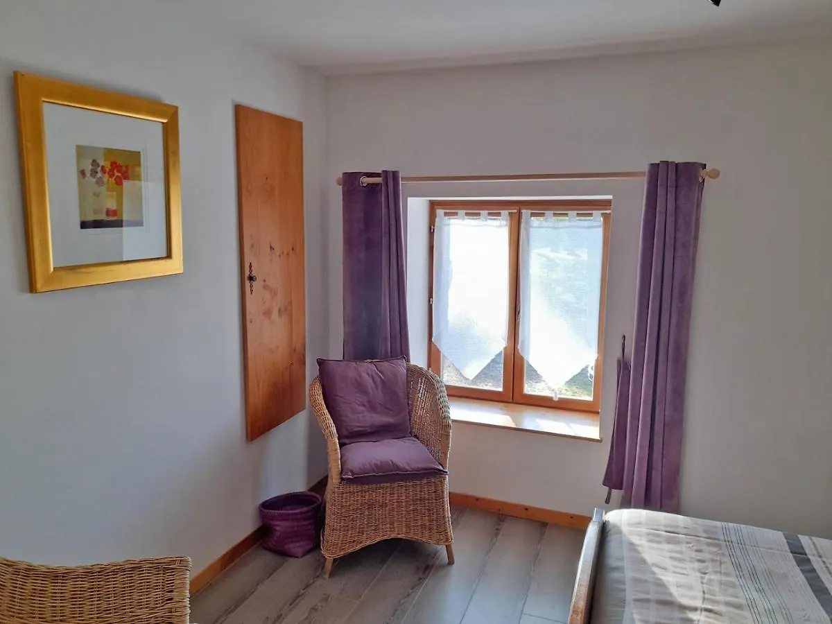 Holiday home Les Maricotais Gite La Crecerelle Treverien
