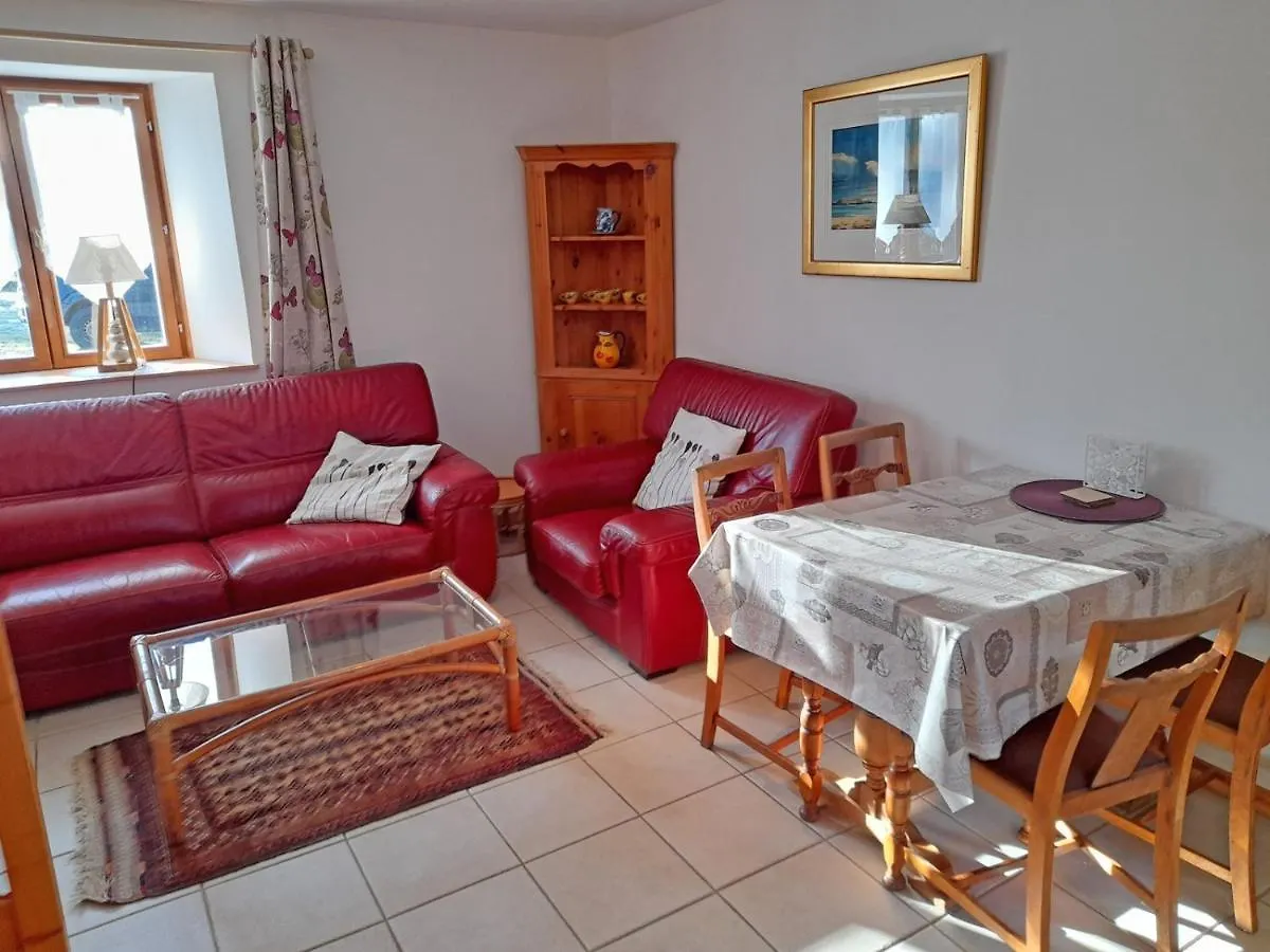 Holiday home Les Maricotais Gite La Crecerelle Treverien